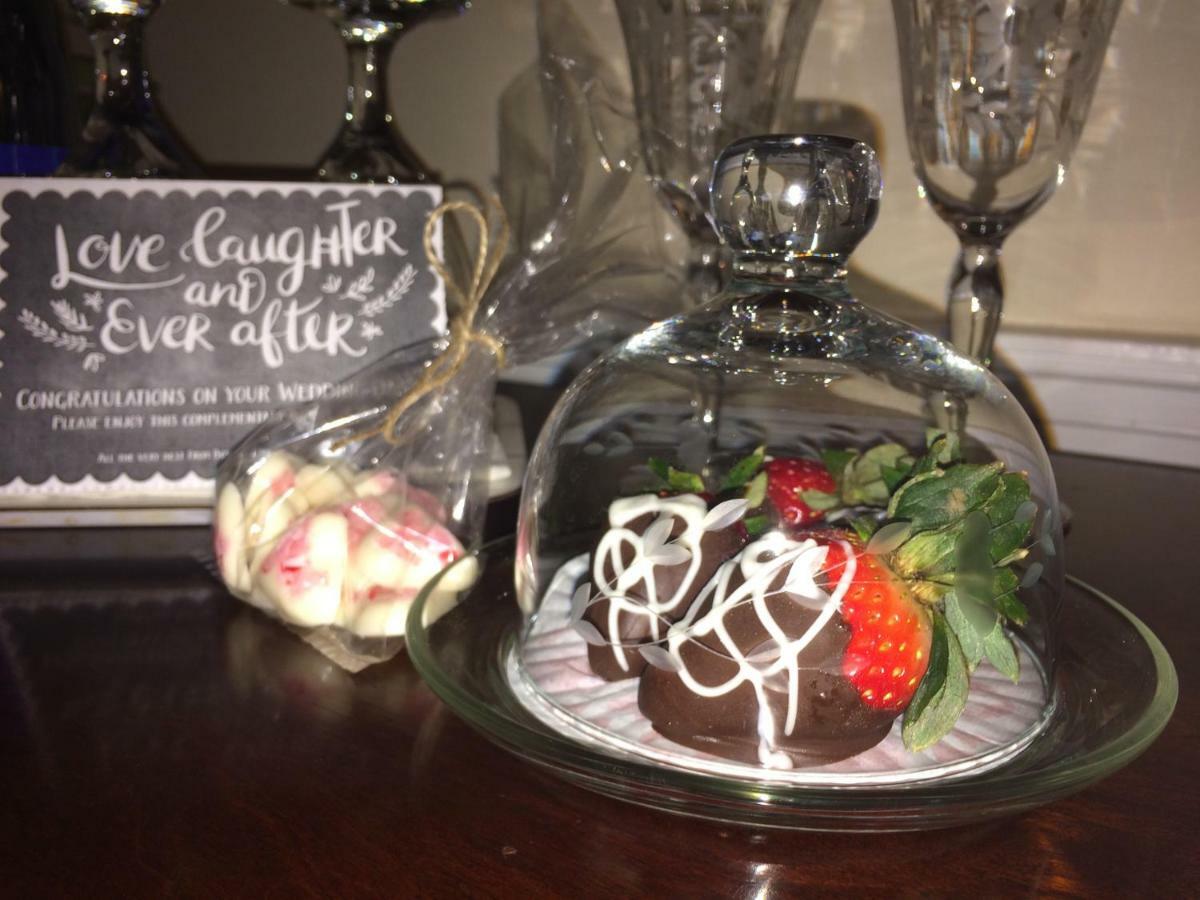 Ascot House Bed & Breakfast Marietta Екстериор снимка